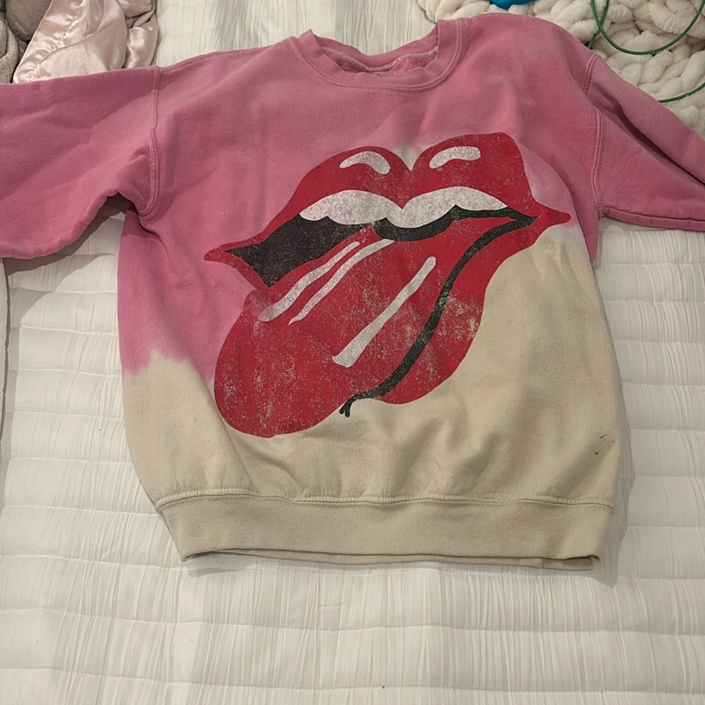 urban outfitters rolling stones crewneck